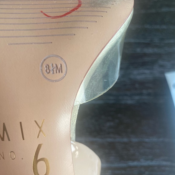 High heels - Picture 5 of 6